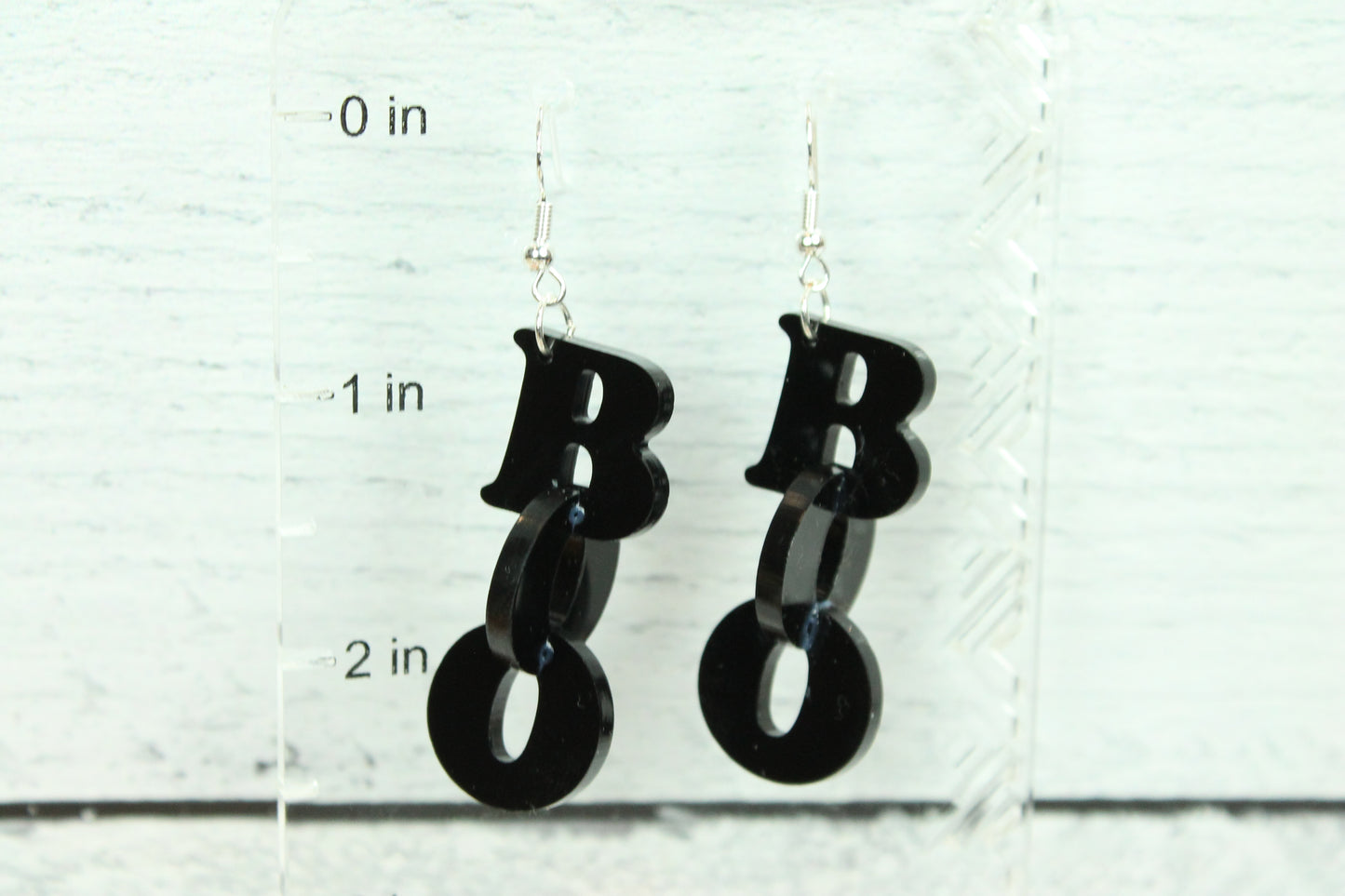 Halloween Boo drop earrings, seasonal fun, prefect for the holiday fashion style! Show personality, look cute while celebrating fall nights