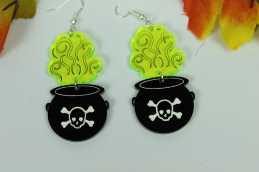 Halloween dangled Earrings, Witch Cauldron, cute fun holiday, spooky green potion pot.  fashion for the party, trick or treating, costume party.